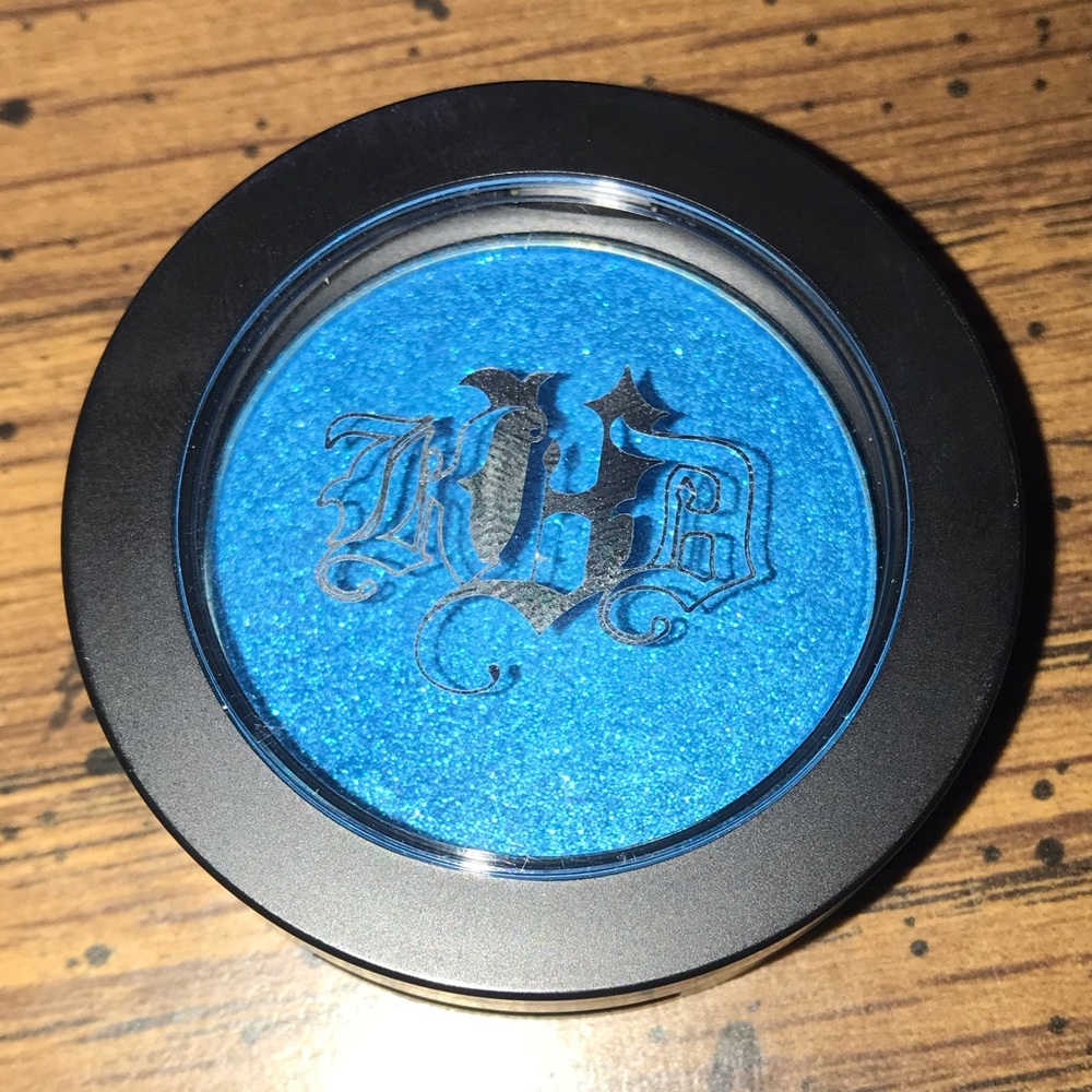 Kat VonD single eyeshadow